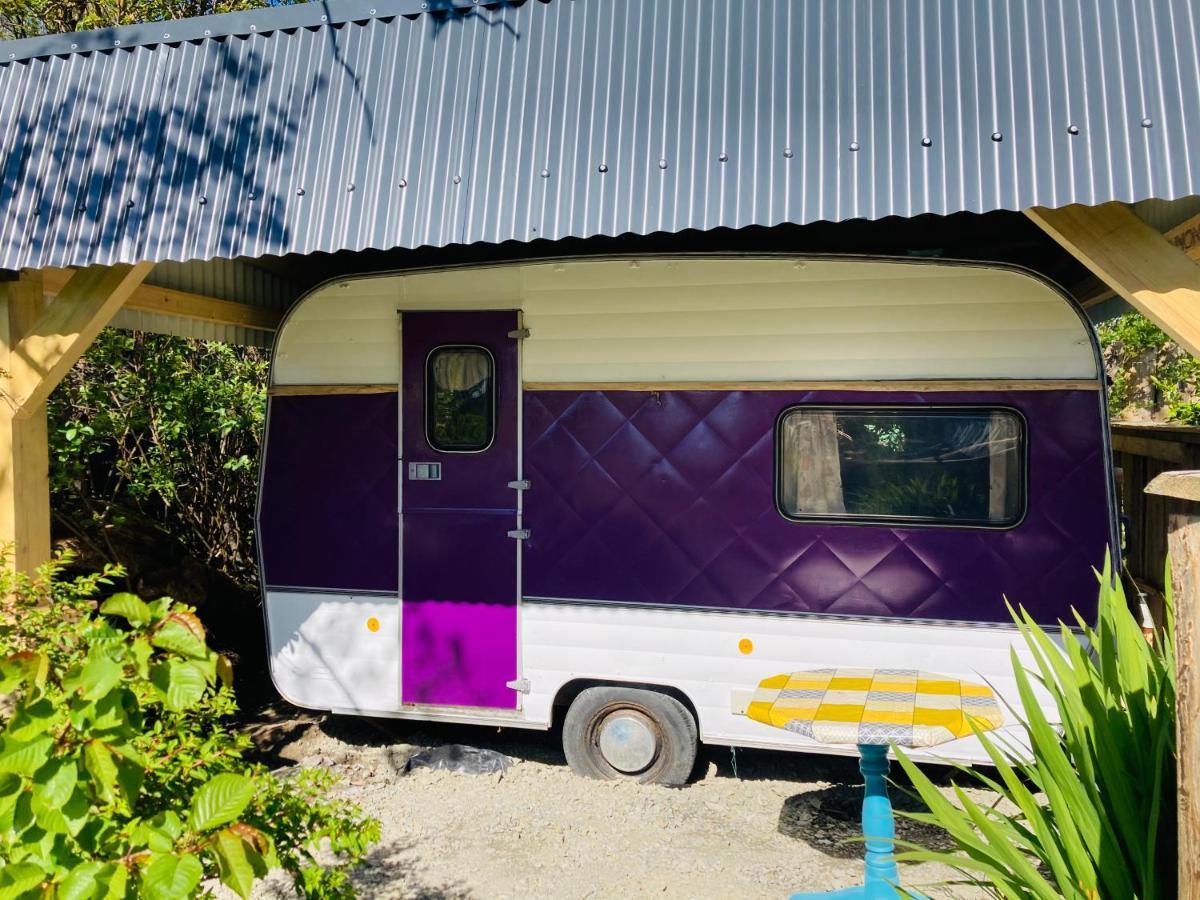 Retro Caravans At Valentia Island Escape Hotel Chapeltown Luaran gambar